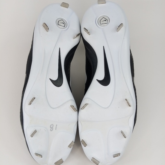 Nike Black and White Metal Baseball Cleats - Picture 5 of 5